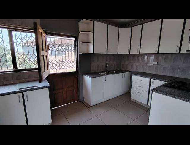 3 BEDROOM DUPLEX FOR SALE IN SHALLCROSS